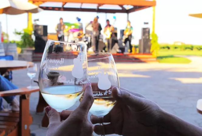 亚洲人午夜射精精品日韩