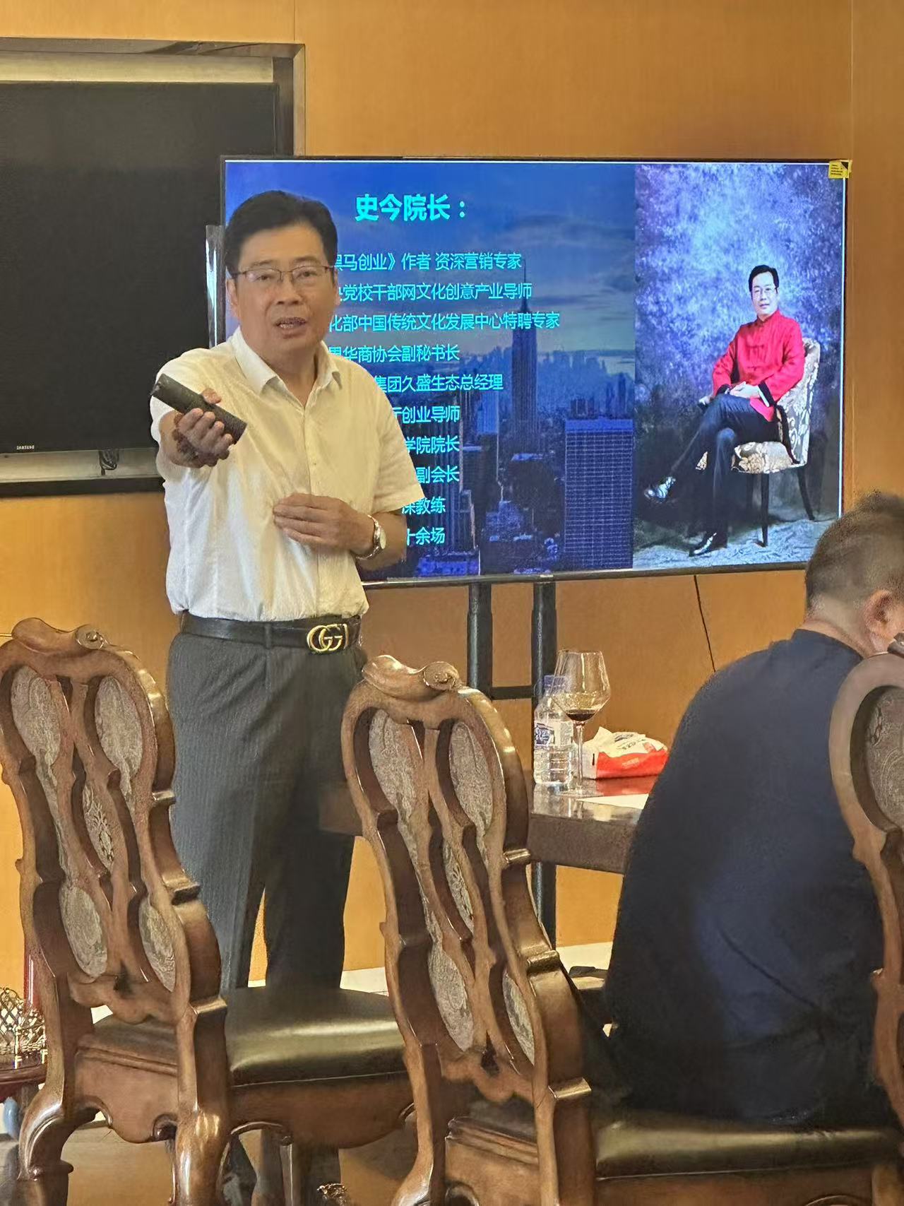 亚洲人午夜射精精品日韩