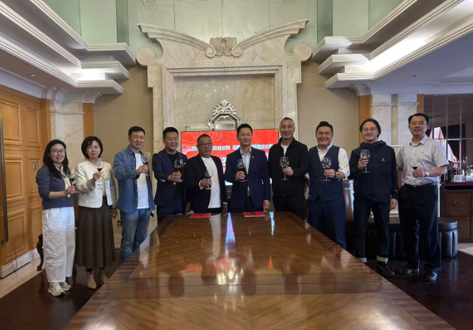 亚洲人午夜射精精品日韩